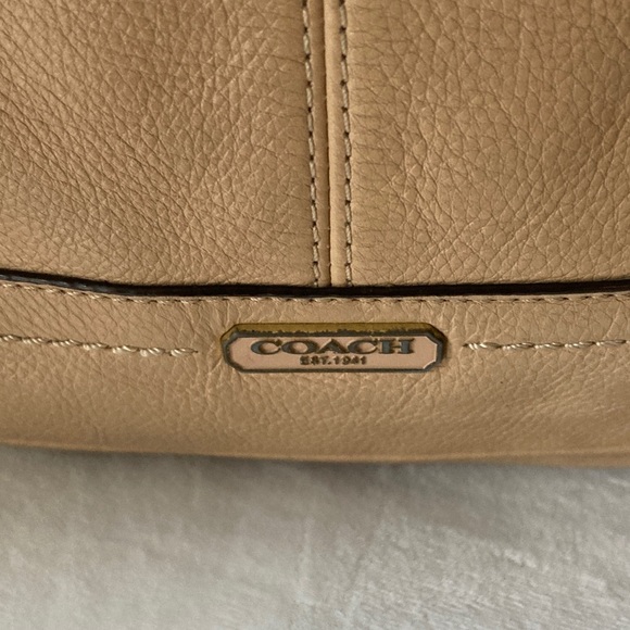Coach Beige Leather Shoulder Bag - Picture 2 of 10
